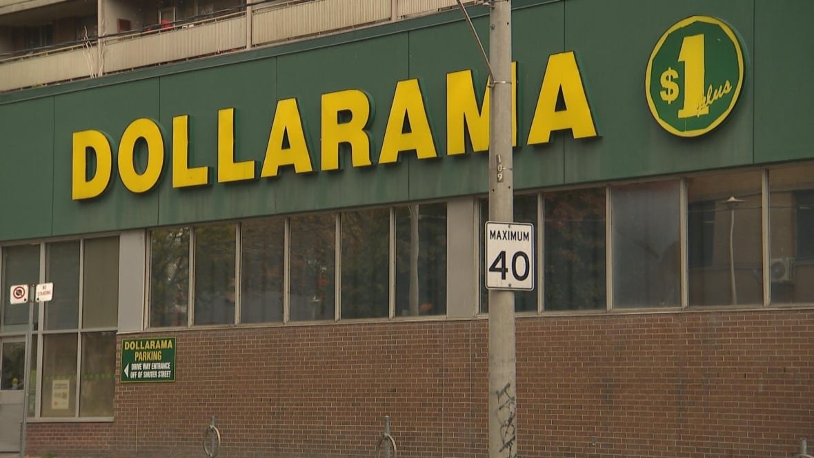 Photo of a Dollarama sign